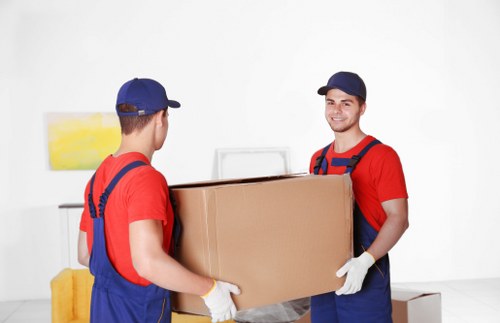 Local packing support for a Chelsea flat with boxes arranged for easy transport