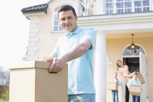 Local Chelsea moving service with packing and transport support