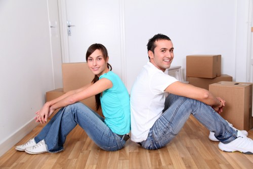 Removal van handling access challenges near Chelsea properties